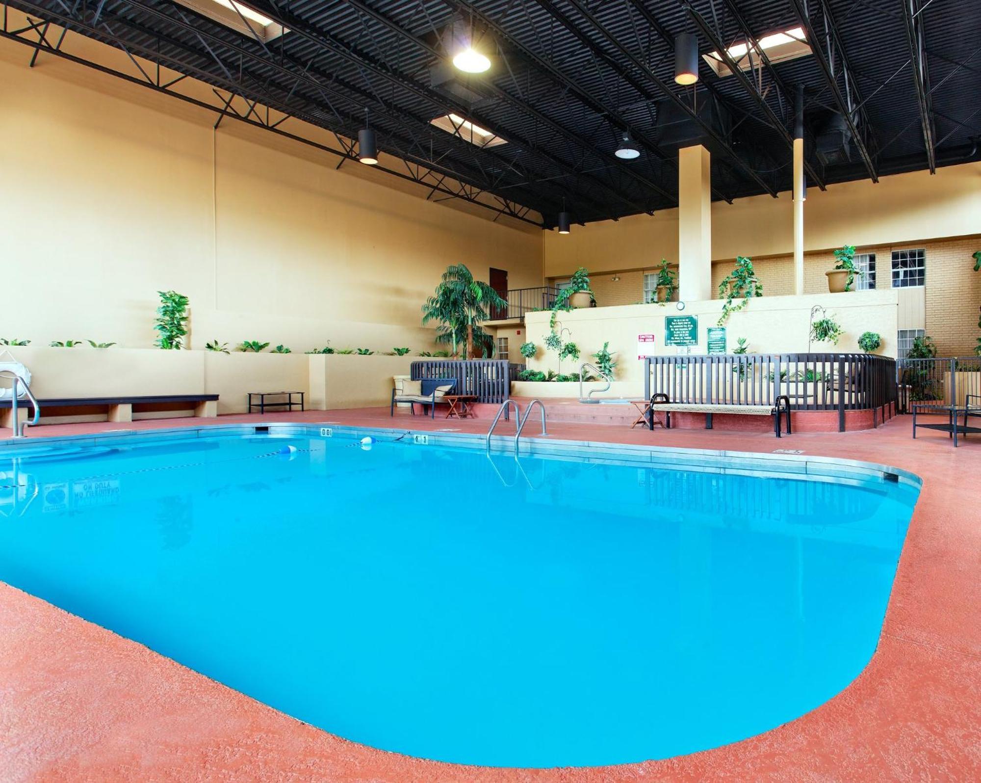 Holiday Inn Blytheville By Ihg Exterior photo