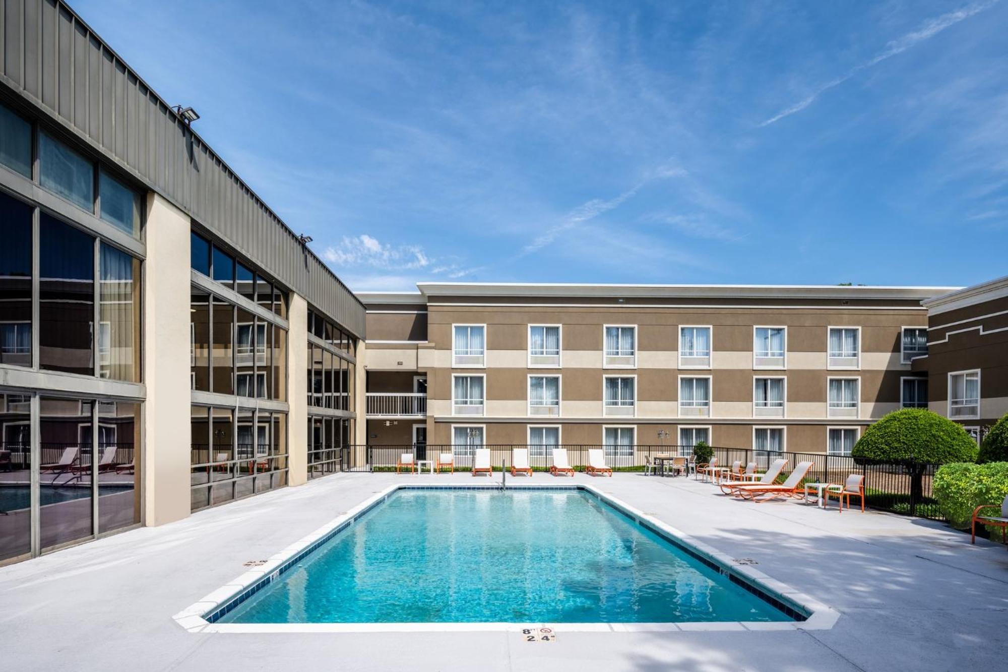 Holiday Inn Blytheville By Ihg Exterior photo